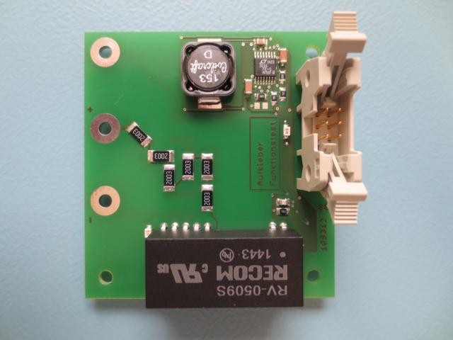 Isolated voltage sensor